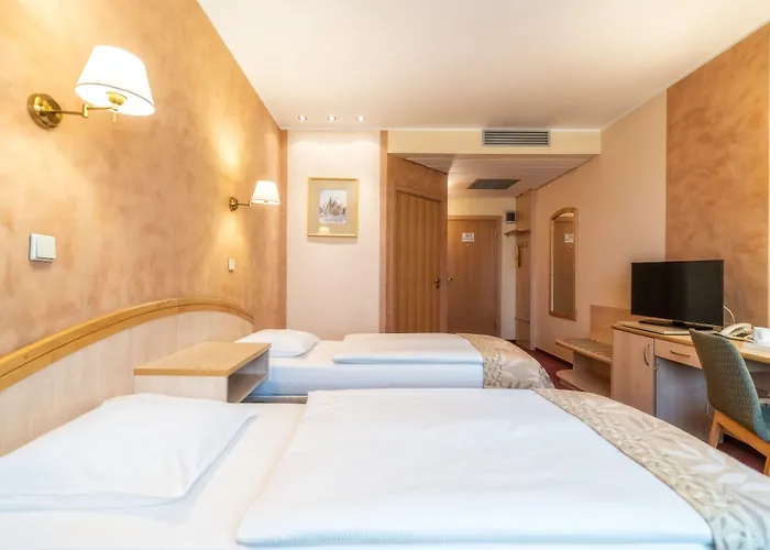 Otel Hp Park Plaza 4*