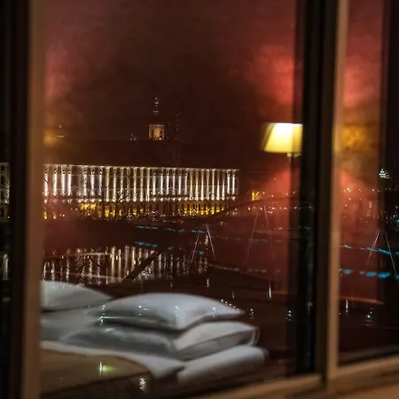 Hp 파크 플라자 4*