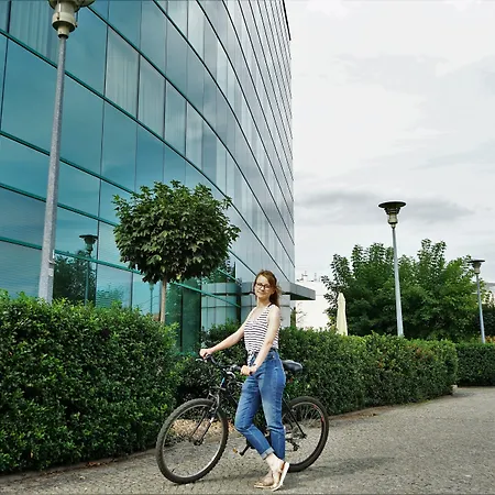 Hp Park Plaza Szálloda 4*