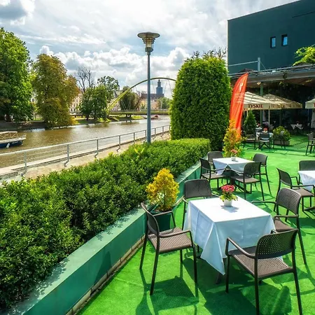 Hp Park Plaza Hotell 4*