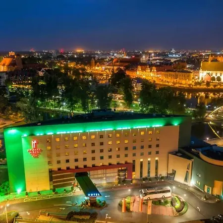 Hp Park Plaza Готель 4*